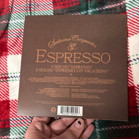 Sabrina Carpenter Espresso 7” Vinyl - Picture 2 of 3